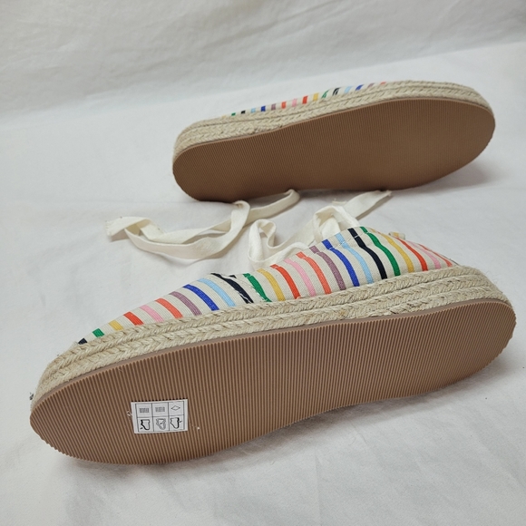 Gymboree colorful striped espadrilles - Picture 3 of 8